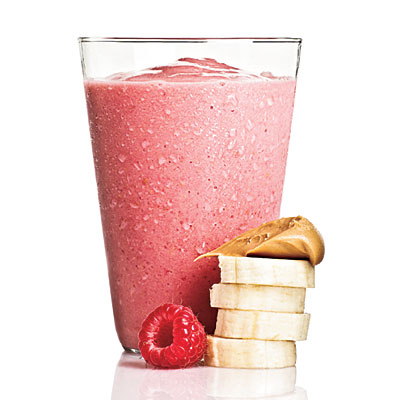 1209p44-peanut-butter-berry-smoothie-l